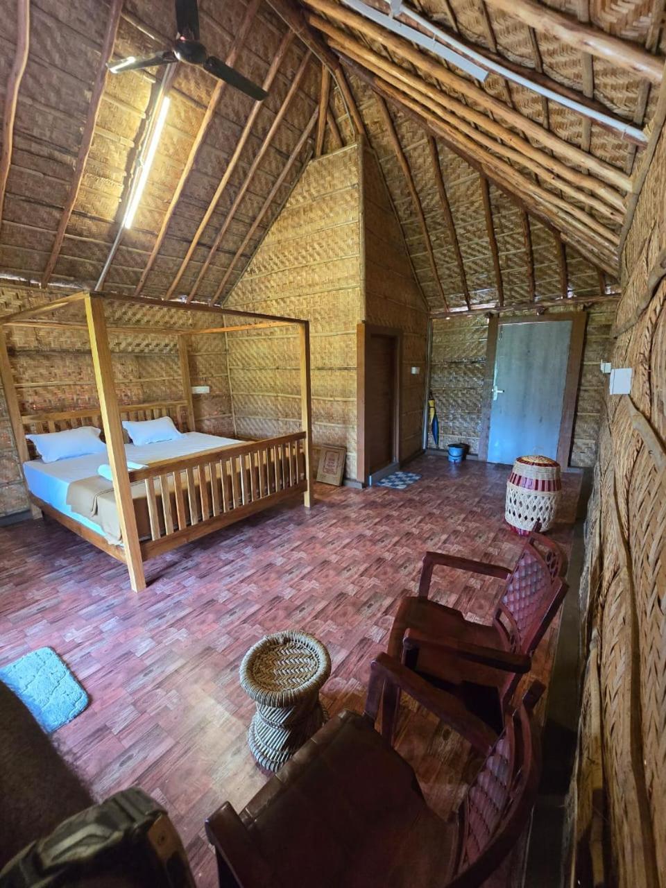 Golden Chariot Resort Hampi Extérieur photo
